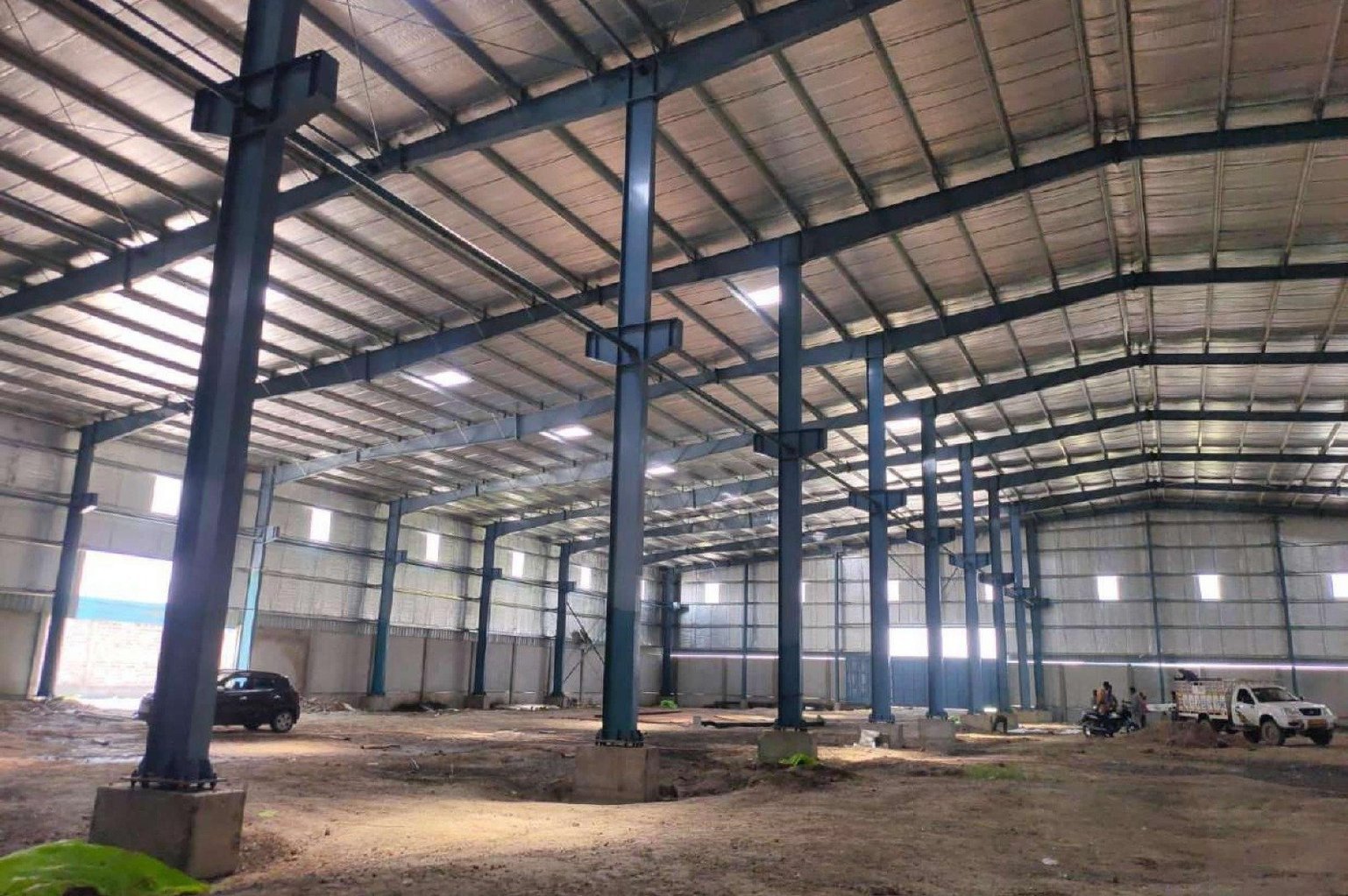 Columns, rafters and purlins inside a PEB warehouse
